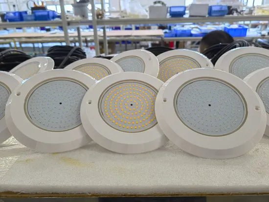Lampe de piscine remplie de résine pour revêtement en vinyle et fibre de verre 1